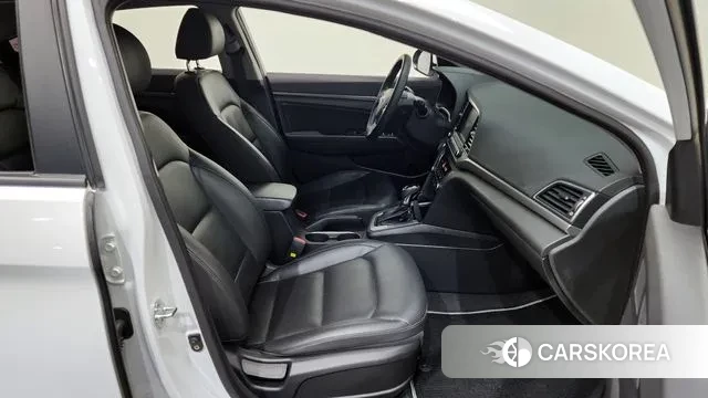 Hyundai Avante AD 2018 Белый из Кореи, фото 3