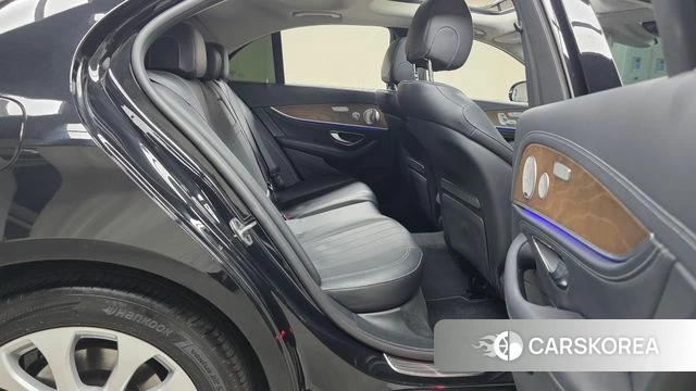 Mercedes-Benz E-Class W213 2019 Черный из Кореи, фото 3