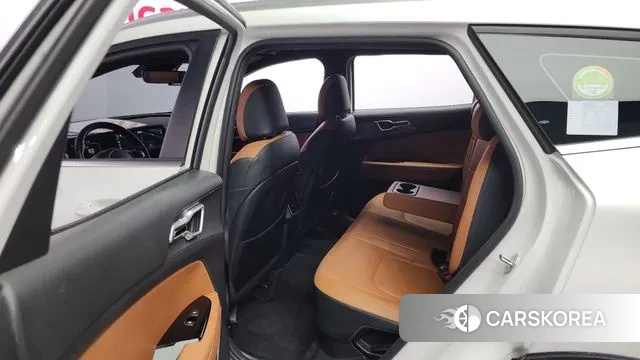 Kia Sportage 5th Generation Hybrid 2022 Белый из Кореи, фото 3