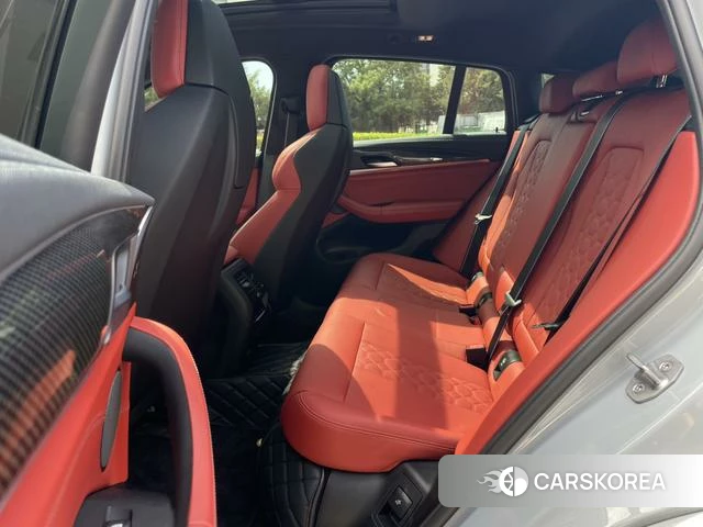 BMW X4 M 2022 Серебристо-серый из Китая, фото 3