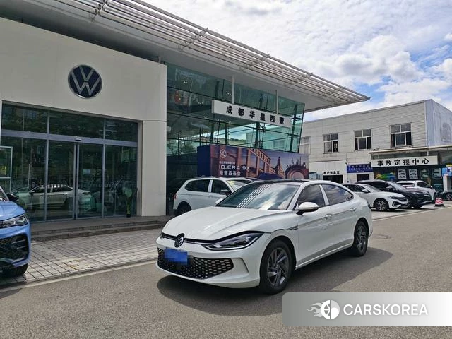 Volkswagen Lingdu 2024 Белый из Китая, фото 3