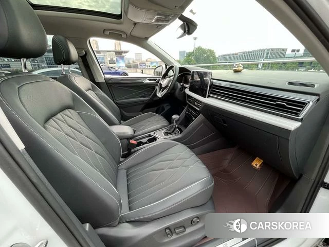 Volkswagen Tiguan L 2024 Белый из Китая, фото 3