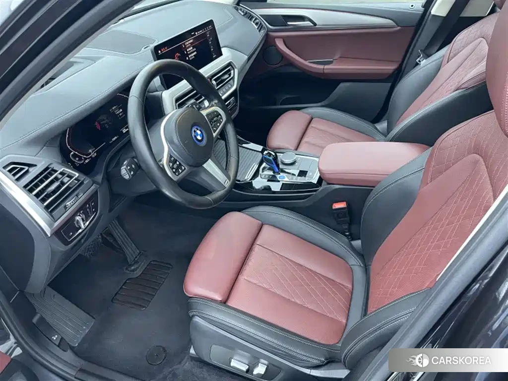 BMW iX3 2022 Silver/gray из Китая, фото 3