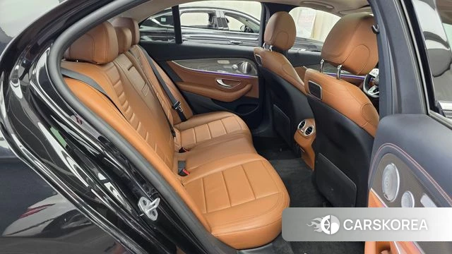 Mercedes-Benz E-Class W213 2019 Черный из Кореи, фото 3
