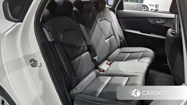 Kia The New K3 2nd generation 2021 Белый из Кореи, фото 3