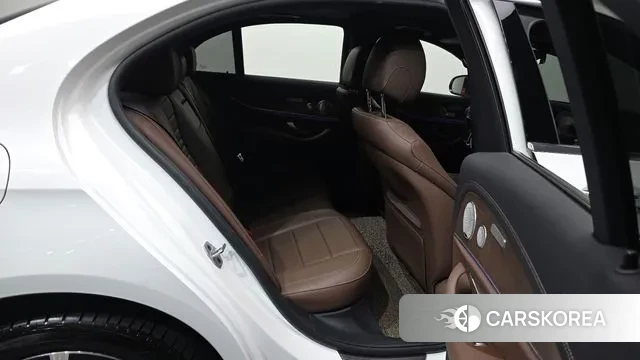 Mercedes-Benz E-Class W213 2021 Белый из Кореи, фото 3