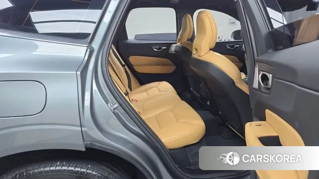 Volvo XC60 second Generation 2020 Серый из Кореи, фото 3