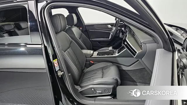 Audi A6 (C8) 2025 Черный из Кореи, фото 3