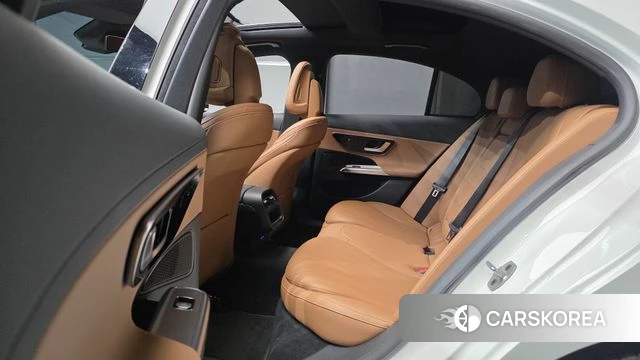 Mercedes-Benz E-Class W214 2025 Белый из Кореи, фото 3