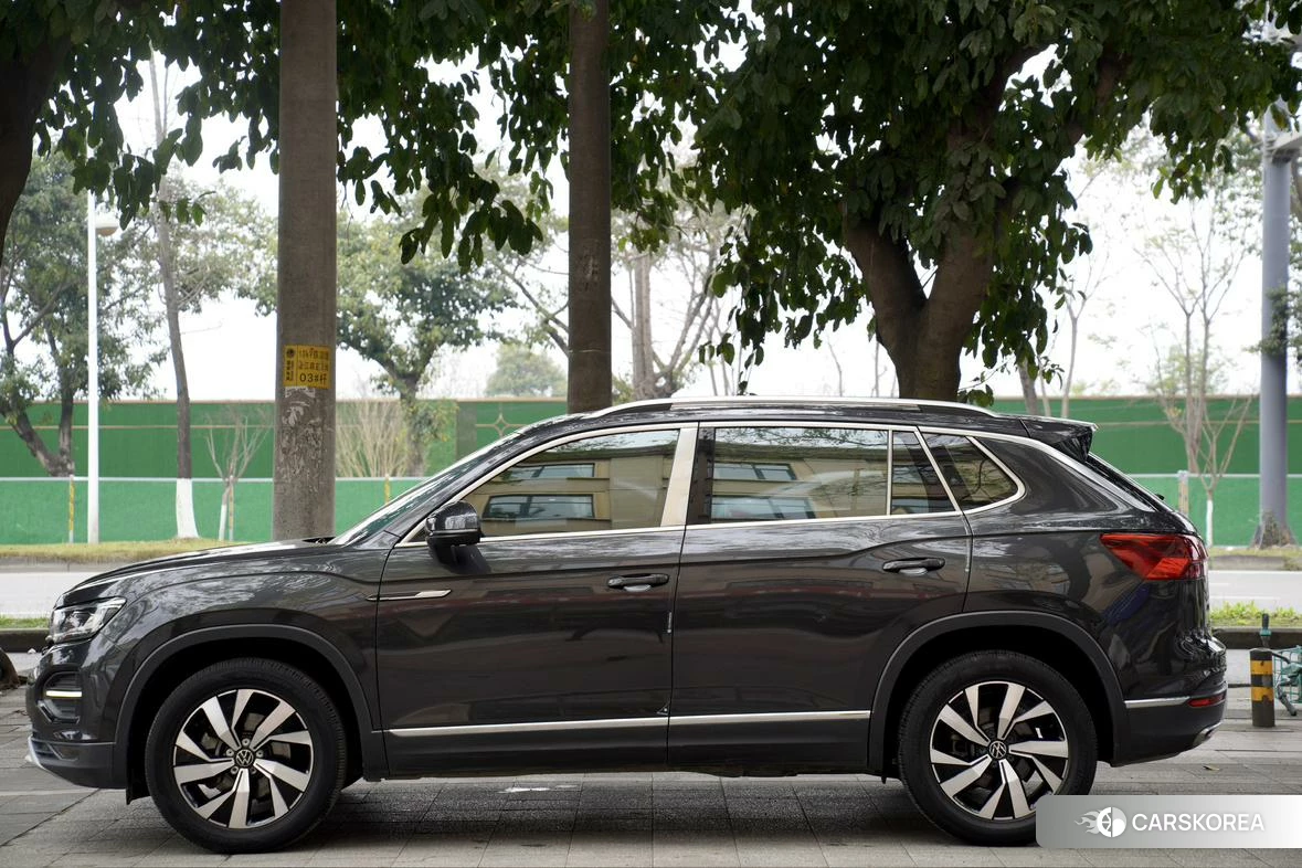 Volkswagen Tanyue 2021 Черный из Китая, фото 3