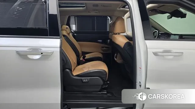 Kia Carnival 4th generation 2022 Белый из Кореи, фото 3