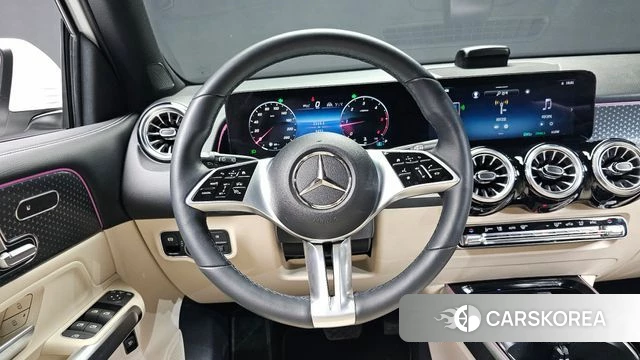 Mercedes-Benz GLB-Class X247 2024 Белый из Кореи, фото 3