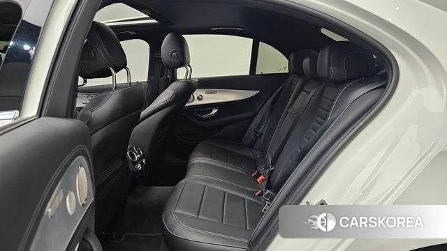 Mercedes-Benz E-Class W213 2021 Белый из Кореи, фото 3
