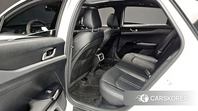 Kia The New K5 Hybrid 3rd generation 2025 Белый из Кореи, фото 3