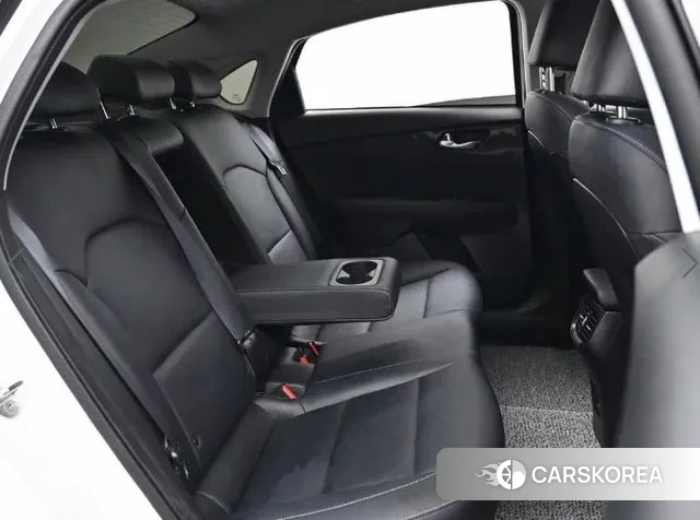 Kia The New K3 2nd generation 2022 Белый из Кореи, фото 3