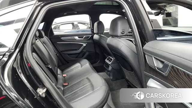 Audi A6 (C8) 2021 Черный из Кореи, фото 3