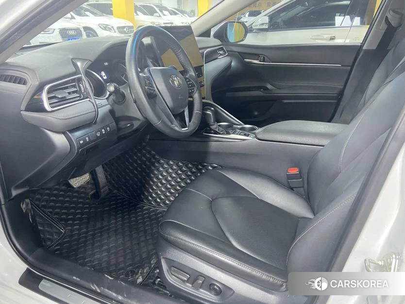 Toyota Camry 2022 Белый из Китая, фото 3