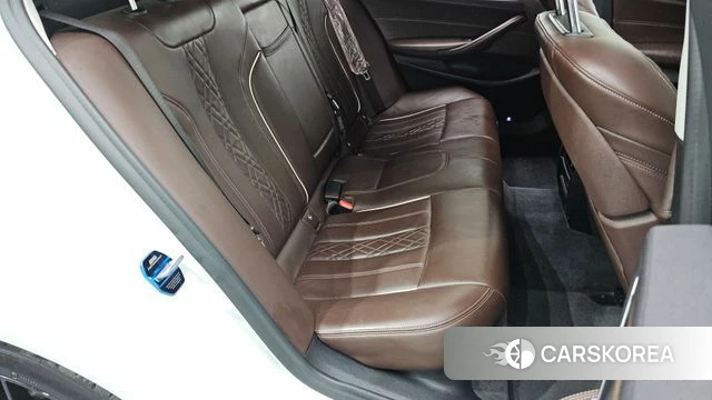 BMW 5 Series (G30) 2019 Белый из Кореи, фото 3