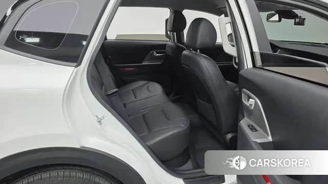 Kia Niro Plus 2022 Белый из Кореи, фото 3