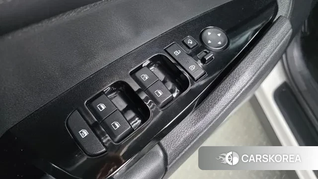 Kia Sportage 5th Generation Hybrid 2022 Белый из Кореи, фото 3