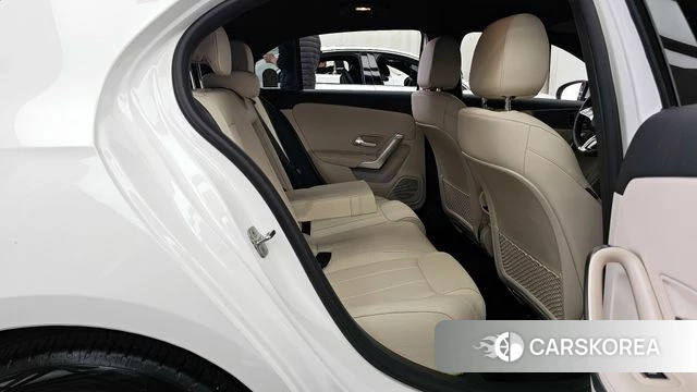 Mercedes-Benz A-Class W177 2025 Белый из Кореи, фото 3