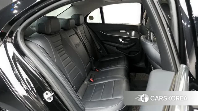 Mercedes-Benz E-Class W213 2020 Черный из Кореи, фото 3