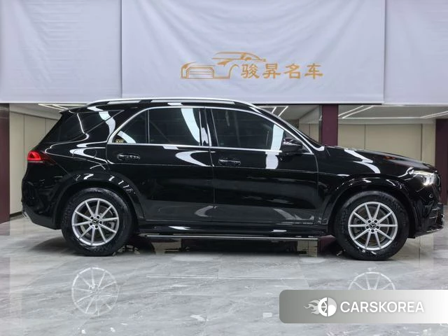 Mercedes-Benz GLE (import) 2021 Черный из Китая, фото 3