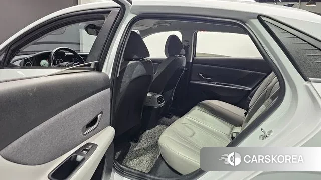 Hyundai Avante (CN7) 2021 Белый из Кореи, фото 3