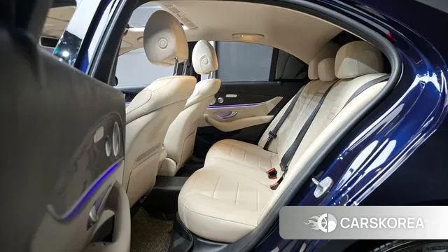 Mercedes-Benz E-Class W213 2018 Синий из Кореи, фото 3