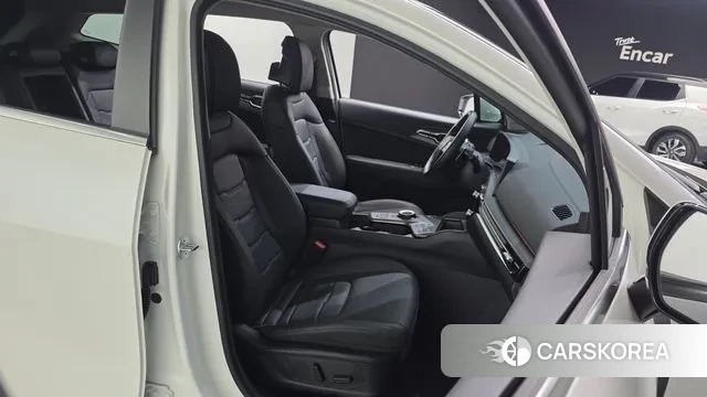 Kia The New Sportage 5th Generation Hybrid 2025 Белый из Кореи, фото 3