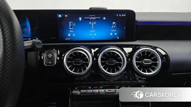 Mercedes-Benz A-Class W177 2025 Белый из Кореи, фото 3