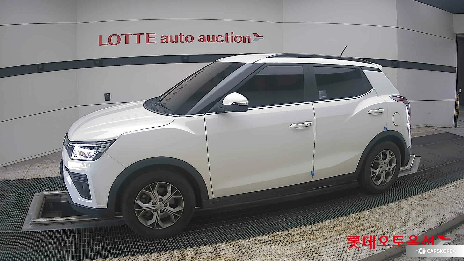 SsangYong Tivoli 2021 Grand White из Кореи, фото 3