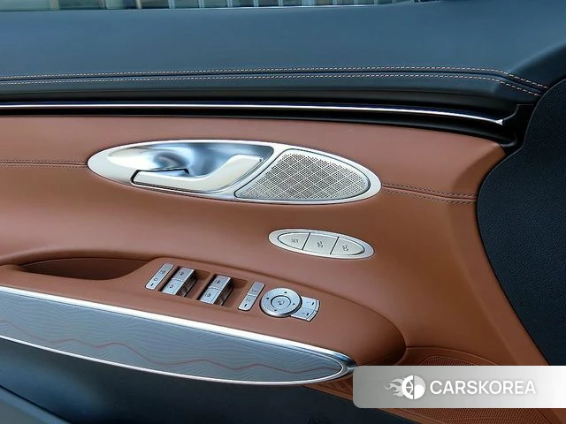 Genesis GV70 2023 Белый из Кореи, фото 3