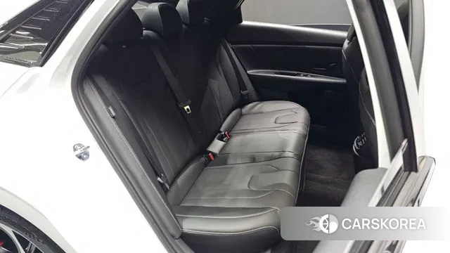 Hyundai The New Avante (CN7) 2025 Белый из Кореи, фото 3