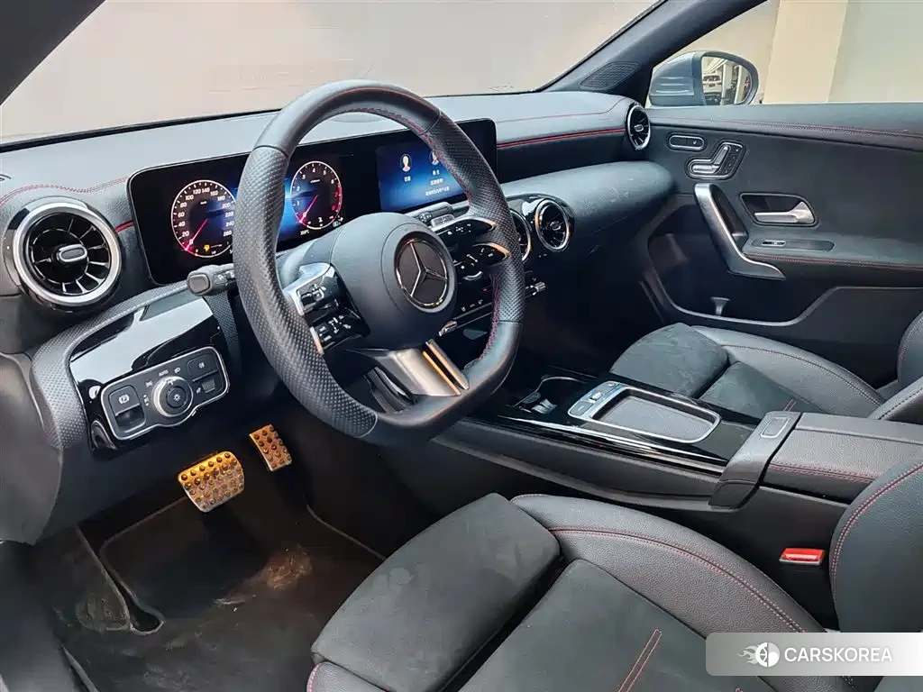 Mercedes-Benz CLA (imported) 2025 Silver/gray из Китая, фото 3
