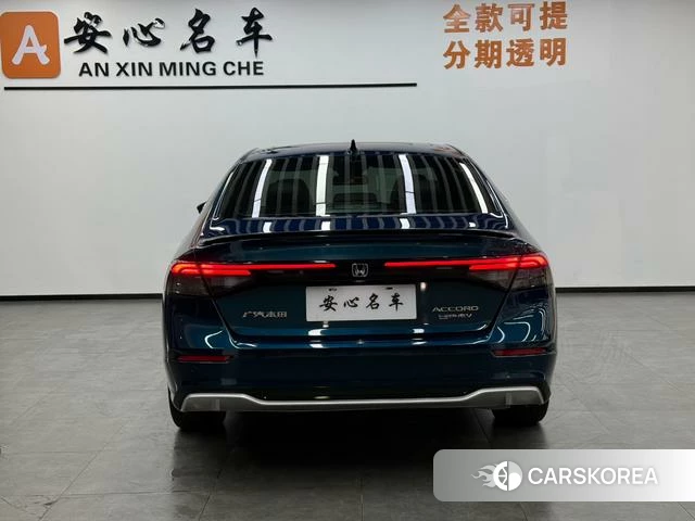 Honda Accord PHEV 2023 Синий из Китая, фото 3
