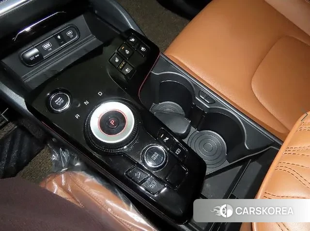 Kia Sportage 5th Generation Hybrid 2024 Белый из Кореи, фото 3