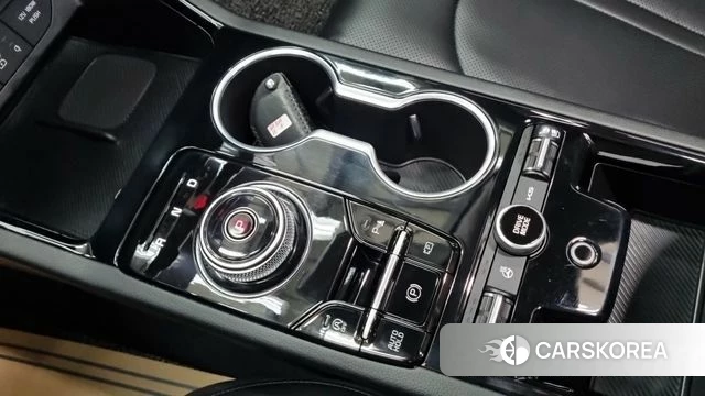 Kia The New K5 3rd generation 2023 Белый из Кореи, фото 3