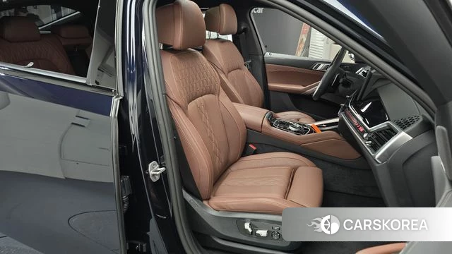 BMW X6 (G06) 2025 Черный из Кореи, фото 3