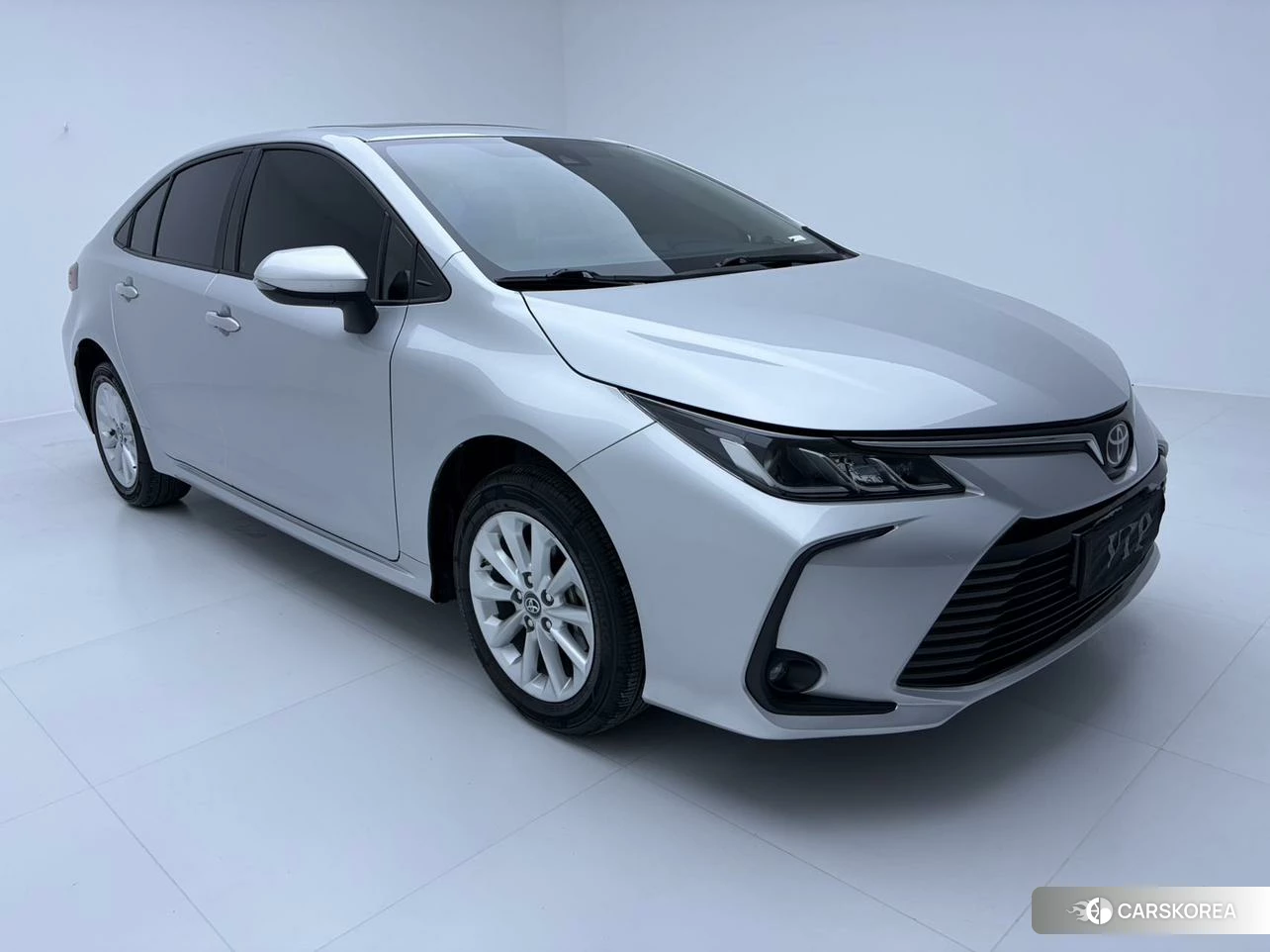 Toyota Corolla 2020 Серебристо-серый из Китая, фото 3