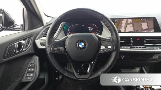 BMW 1 Series (F40) 2020 Синий из Кореи, фото 3