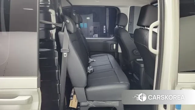 Hyundai Staria 2025 Белый из Кореи, фото 3