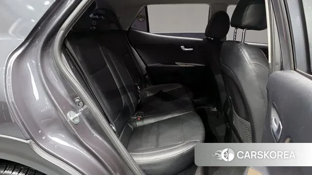 Kia Stonic 2018 Серый из Кореи, фото 3