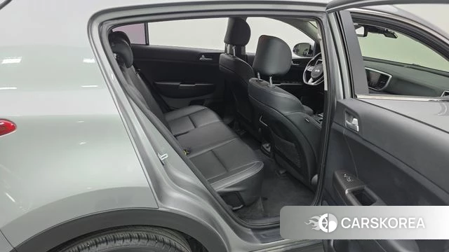 Kia Sportage The Bold 2020 Серебристо-серый из Кореи, фото 3