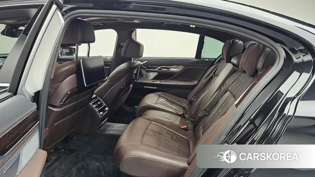 BMW 7 Series (G11) 2018 Черный из Кореи, фото 3