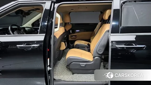 Kia Carnival 4th generation 2023 Черный из Кореи, фото 3