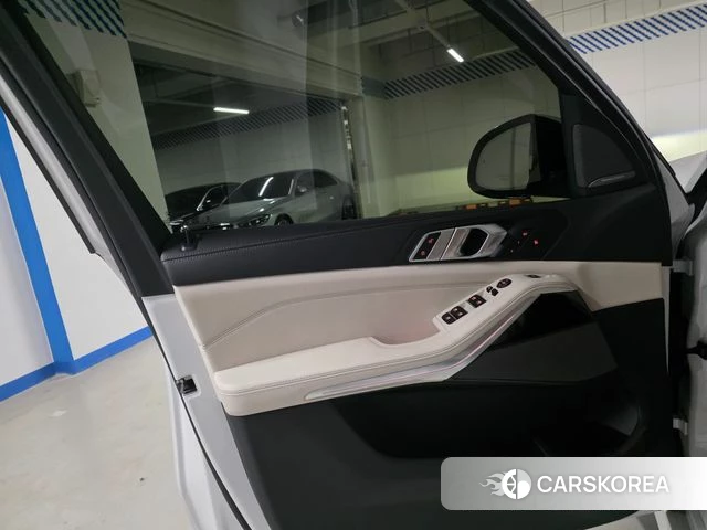 BMW X5 (G05) 2025 Белый из Кореи, фото 3