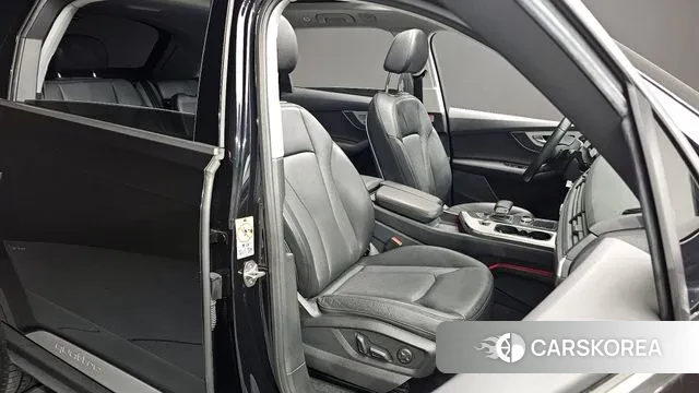 Audi Q7 (4M) 2019 Черный из Кореи, фото 3