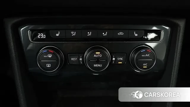 Volkswagen Tiguan second Generation 2020 Белый из Кореи, фото 3