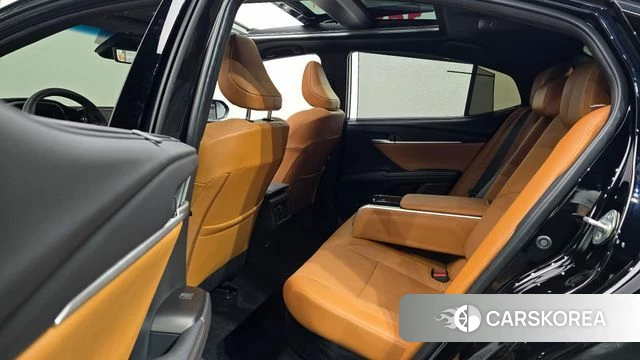 Toyota Camry (XV80) 2025 Черный из Кореи, фото 3